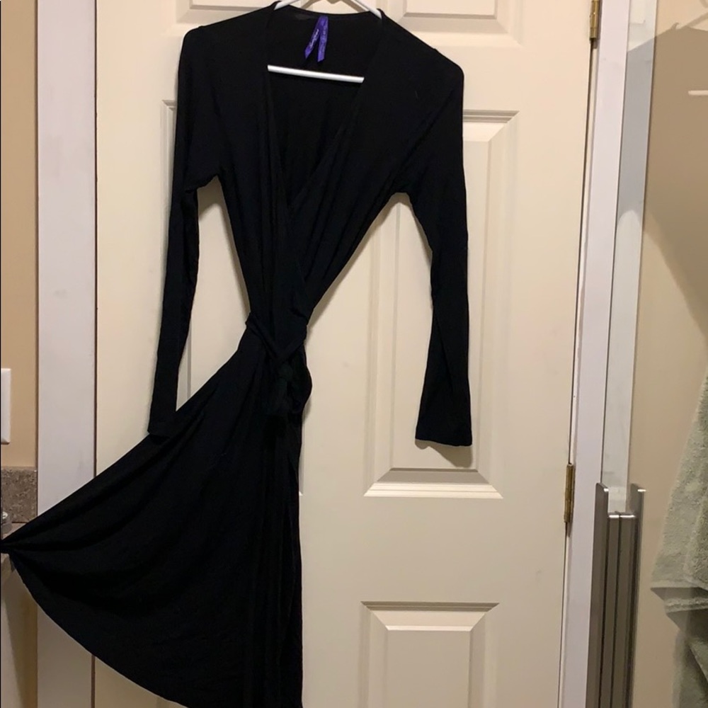 Beautiful maternity wrap dress seraphine